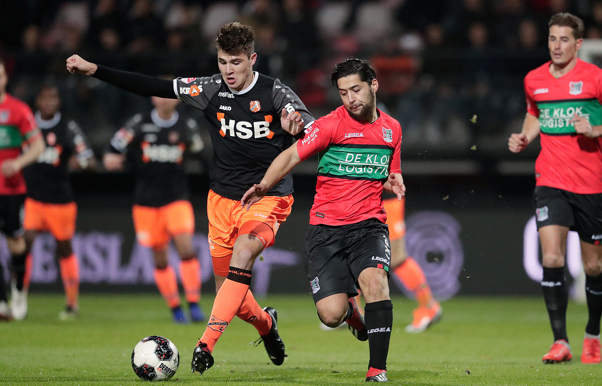 不仅为中英 不仅为中英