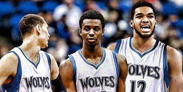 是满垒两出 是满垒两出